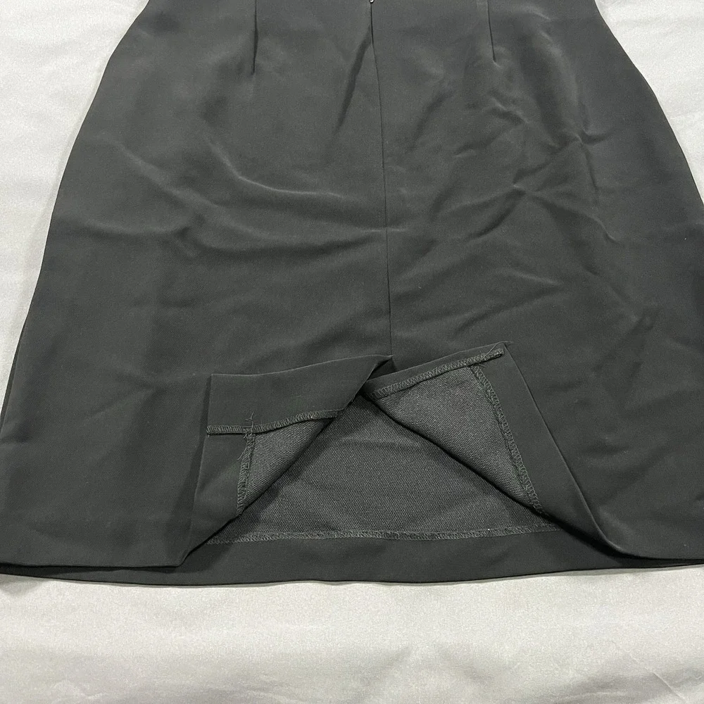 Vintage Women's‎ Savion Black Mid-length Skirt Size 12 Pleated Zip Up Back Slit